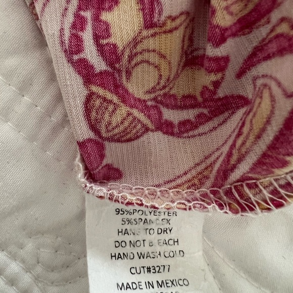 3/4 Sleeve Blouse 👚 - Picture 3 of 4